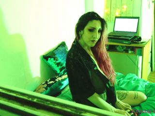 Crystal Cherrie - Vampire wants Virgin Cock Cum in Mouth