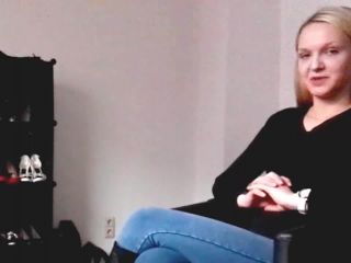 Lady Krasaviza – Lick Out All Of Them [Cuckolding]