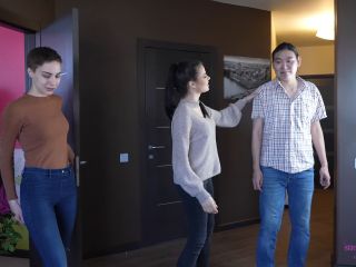 Servants For Girls - Nobody Should Know About My Secret Life But It Seems It Became Known 4K
