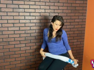 Laura King - Long Sock BJ and Facial Cuckolding SPH